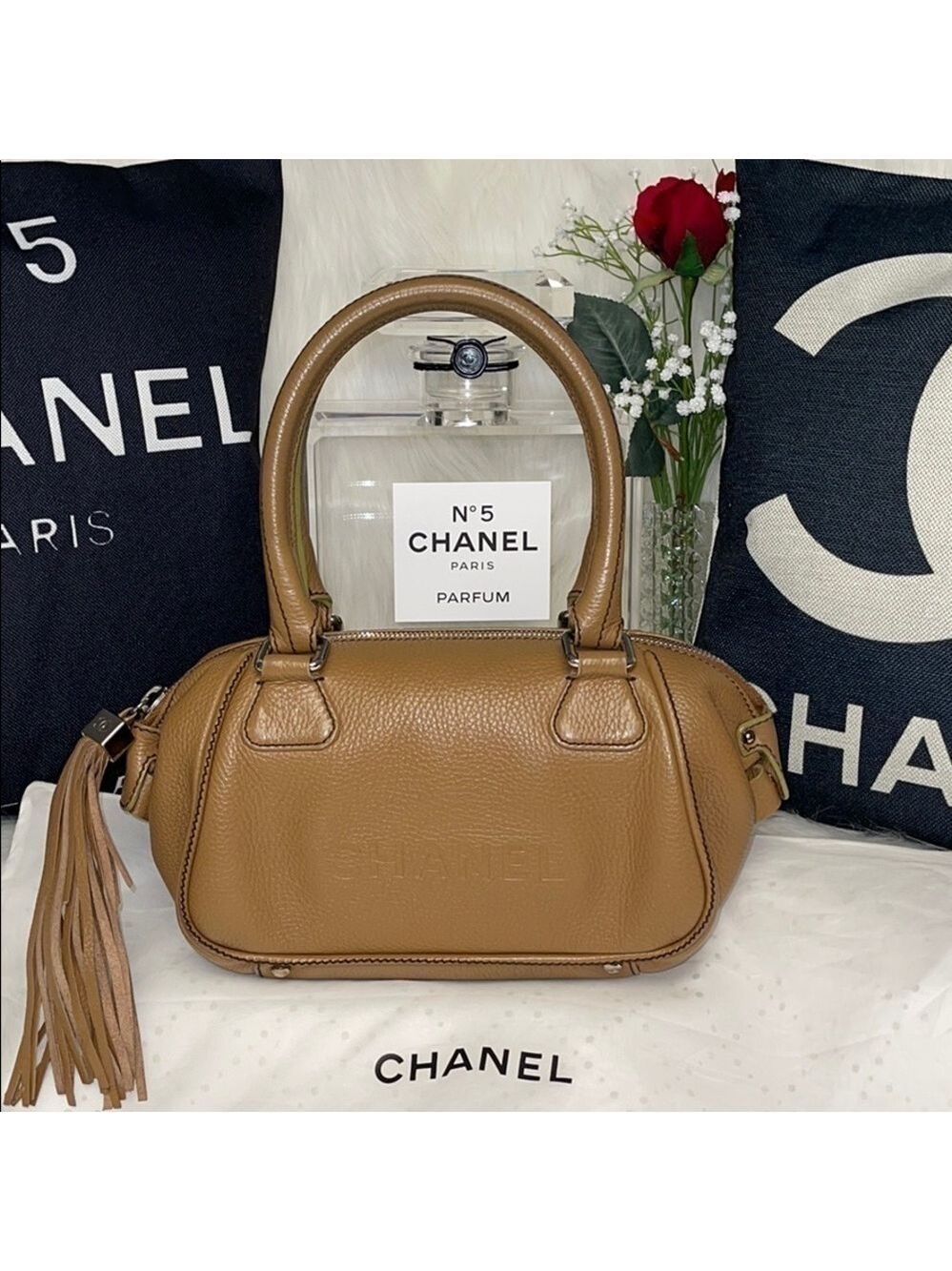 AUTHENTIC CHANEL LAX TASSEL BOWLER BAG TAWNY PEBBLED LEATHER SHOULDER BAG - Picture 2 of 16